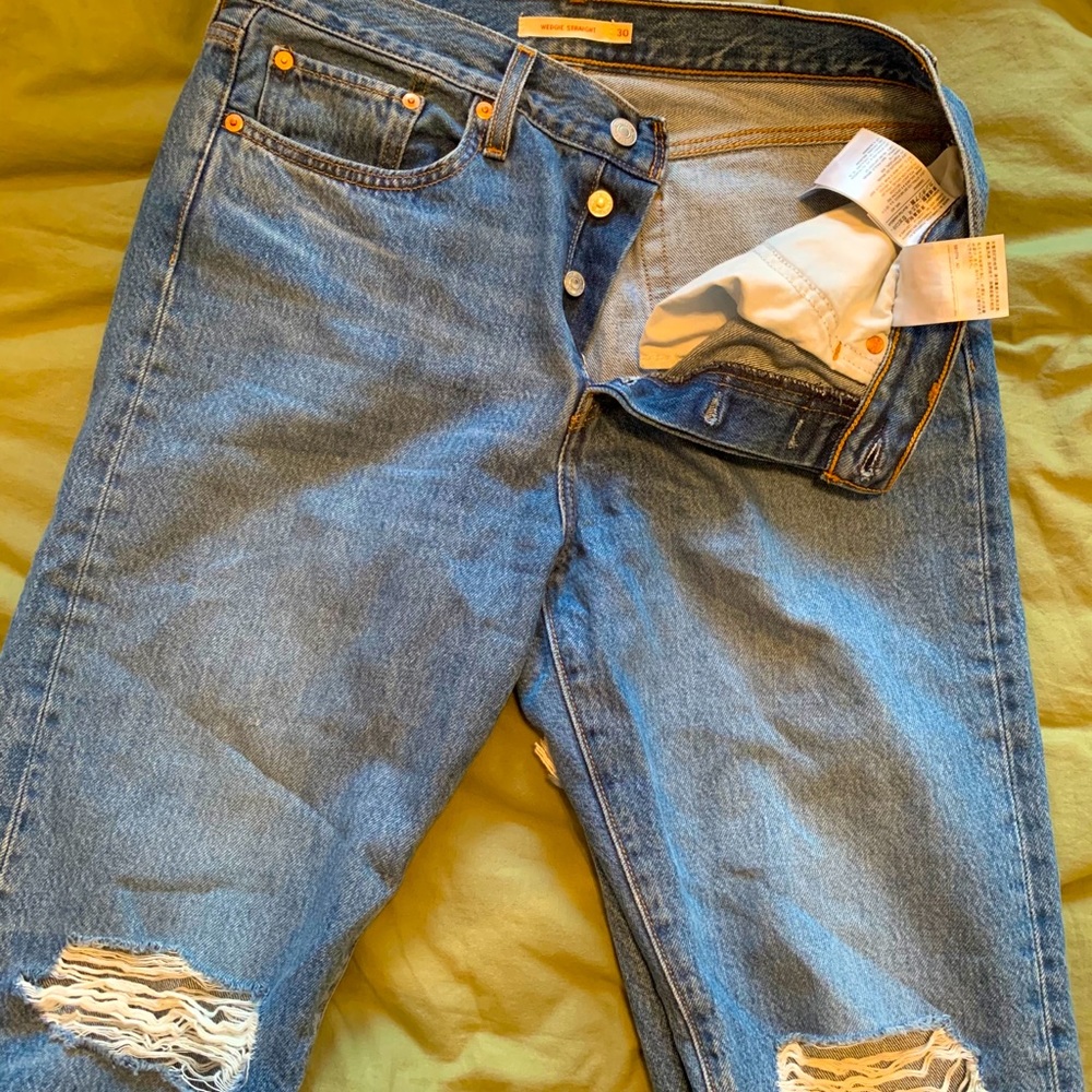 levi’s wedgies